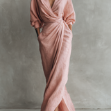 Vestido Maxi de Linho Rosa com Decote em V