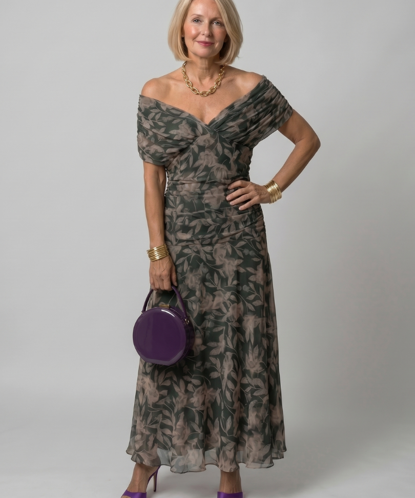 Bianca - Vestido Midi Descontraído com Ombros Descobertos