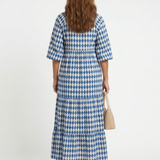 Elodie | Vestido Midi Camadas com Estampa de Diamante