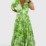 Minelda – Vestido florido com decote em V