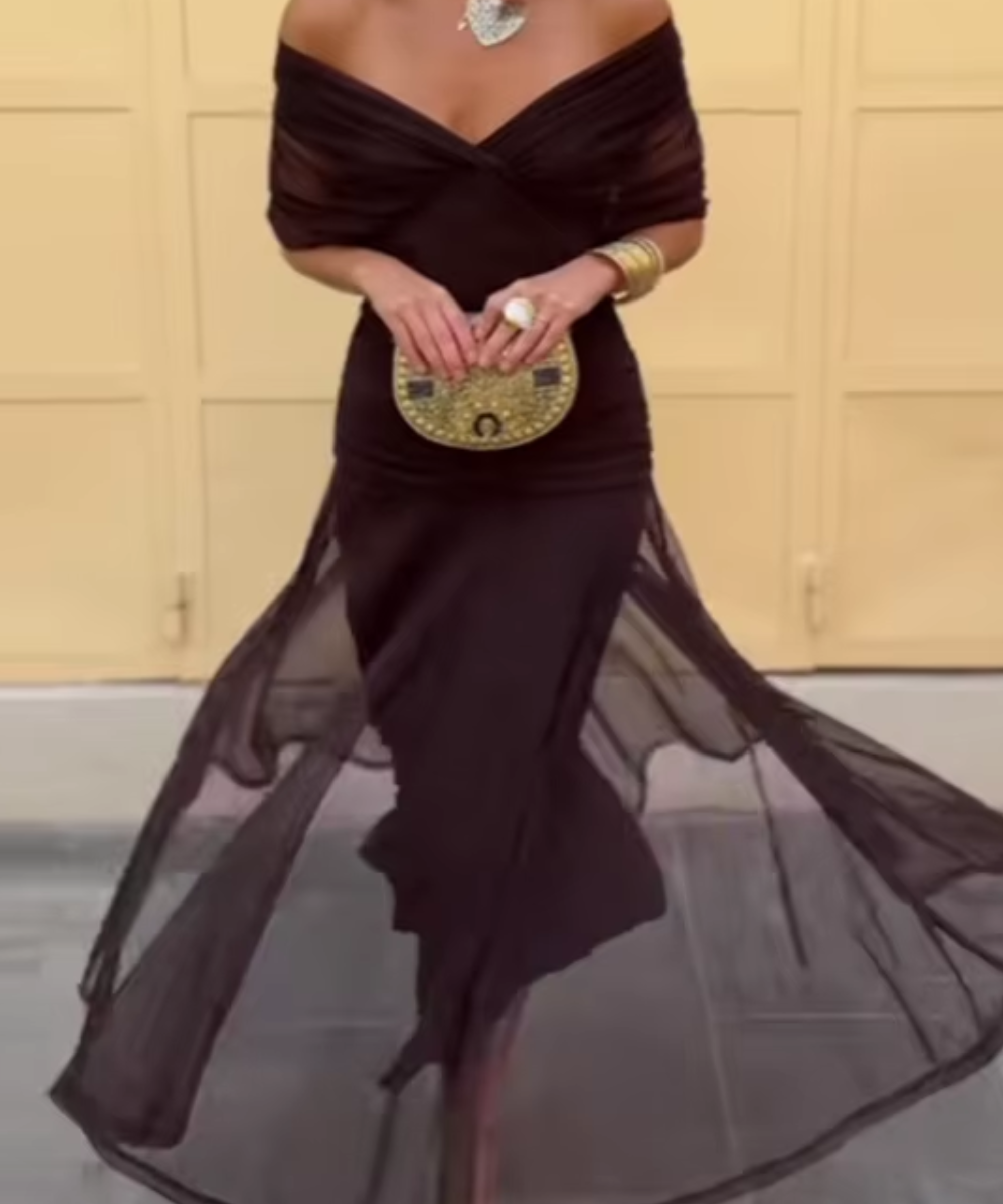 Louise | Vestido Maxi de Festa Elegante com Decote em V