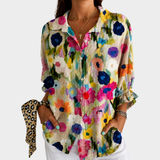 Blusa de Flores em Aquarela