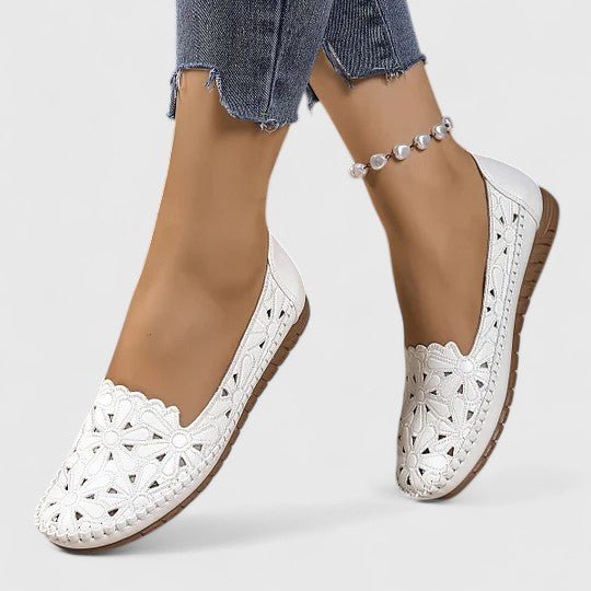 Sabrinas Brancas com Furos Mulher | Elegantes Primavera Verão