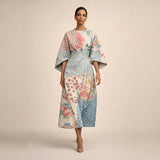 CLEMENTINE | Midi Floral com cintura esculpida e elegância arejada
