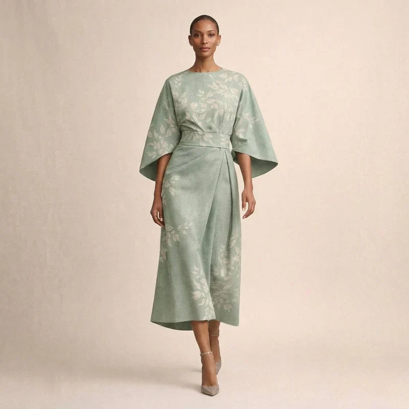 CLEMENTINE | Midi Floral com cintura esculpida e elegância arejada