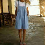 Clara™ | Salopete curta em jeans azul claro