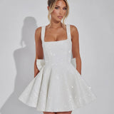 Vestido Mini com Laço de Lantejoulas Dazzling Victoria
