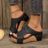 Sofia - Wedges com Studs Lumi