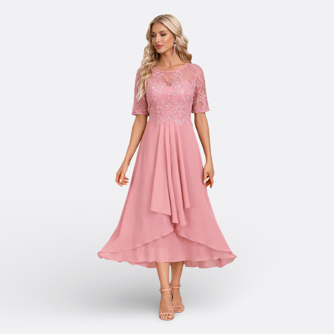 Mariana - Vestido de Renda com Manga Curta