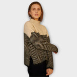 Maeve - Um jumper de gola alta suave