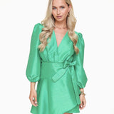 Vestido de Tafetá Verde com Mangas Bufantes