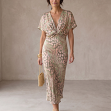 Antonella | Vestido elegante em tecido leve e fluido