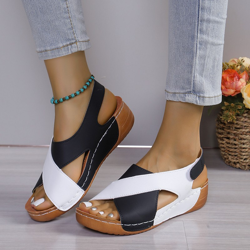 Lara - Sandália Elegante de Verão