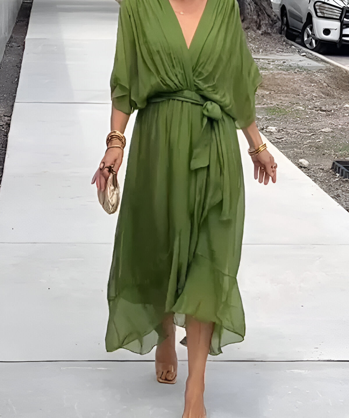 Moniek™ | Elegante vestido midi plissado com laço