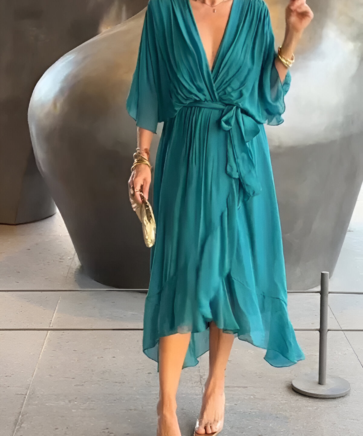 Moniek™ | Elegante vestido midi plissado com laço