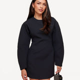 Vestido Preto Ajustado com Mangas Balão LS