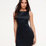 Vestido Satinado Sem Mangas Preto
