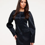 Vestido Preto de Satin com Mangas Balão