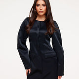 Vestido Preto de Satin com Mangas Balão